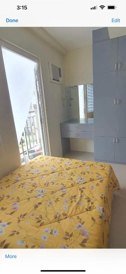 One Kassel Residencia Aparthotel Manila Esterno foto